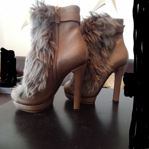 Gucci Alpaca Trimmed Boots - Picture 7 of 8